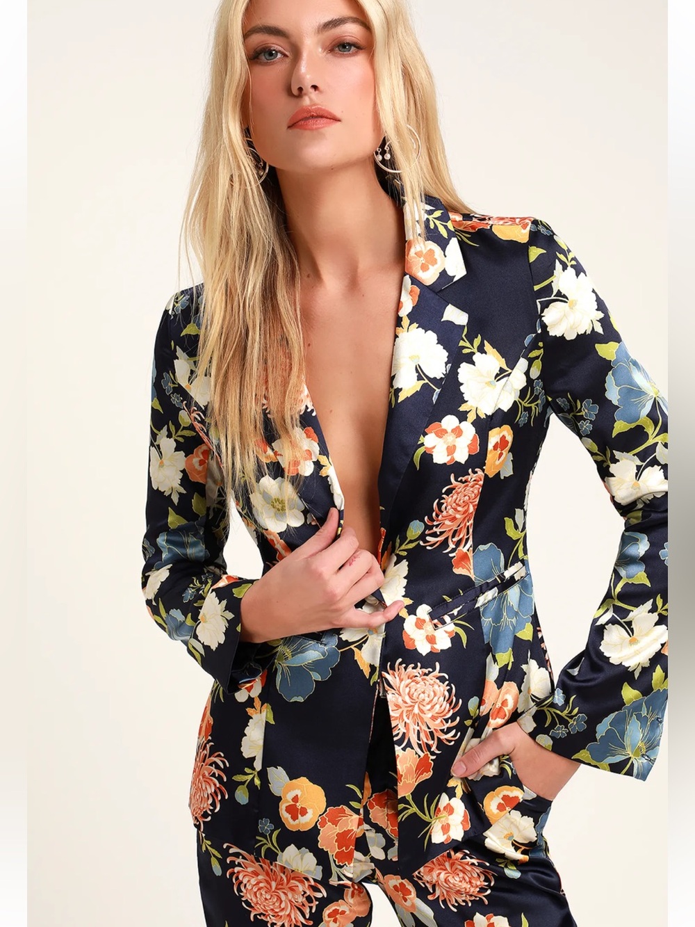 Lulu’s Thinking Chic Navy Blue Floral Print Satin Blazer Sz: S
